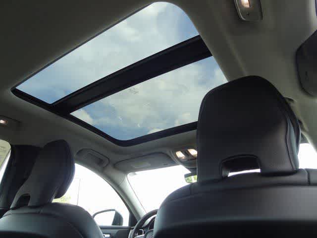 2024 Volvo S60 Plus Dark Theme