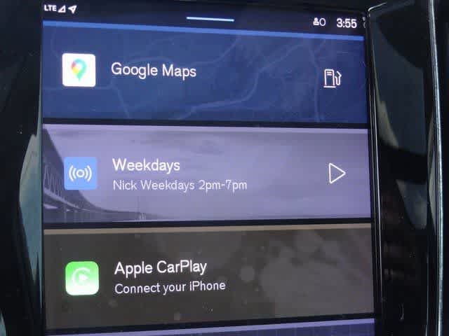 2024 Volvo S60 Plus Dark Theme