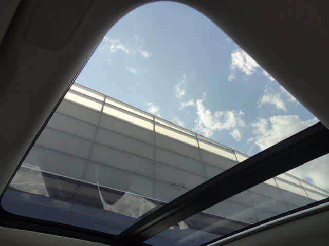 2024 Volvo S60 Plus Dark Theme