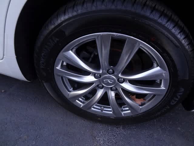 2018 INFINITI Q70 3.7 LUXE