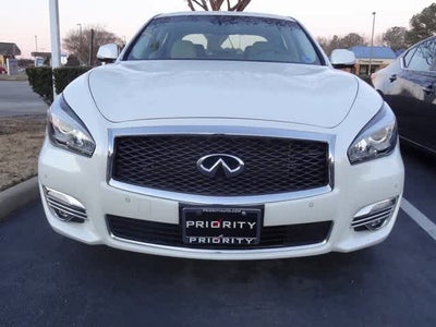 2018 INFINITI Q70 3.7 LUXE