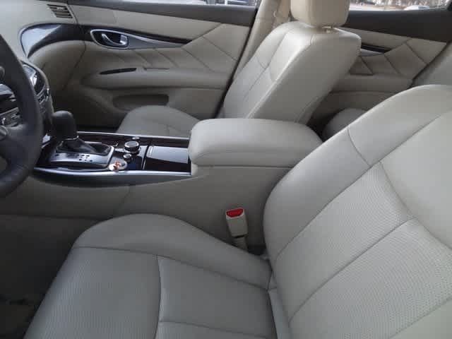 2018 INFINITI Q70 3.7 LUXE