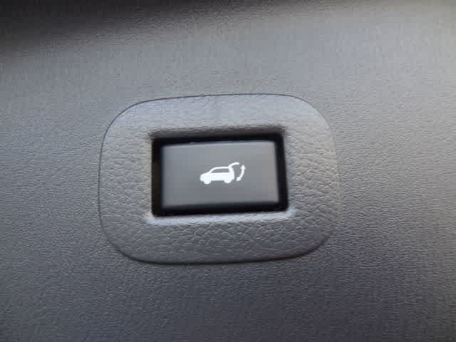 2023 INFINITI QX80 LUXE