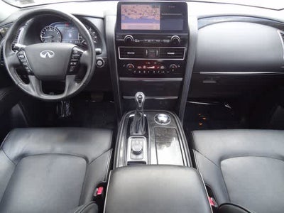2023 INFINITI QX80 LUXE