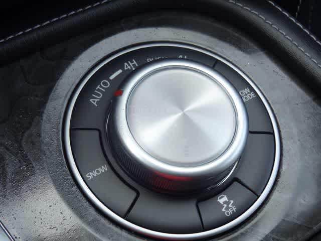 2023 INFINITI QX80 LUXE