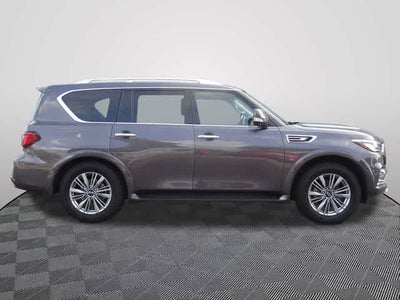 2023 INFINITI QX80 LUXE