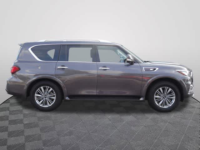 2023 INFINITI QX80 LUXE