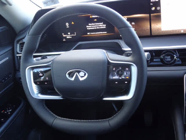 2027 INFINITI QX80 LUXE