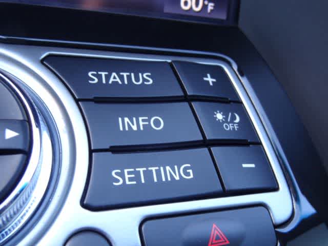 2017 INFINITI QX70 AWD