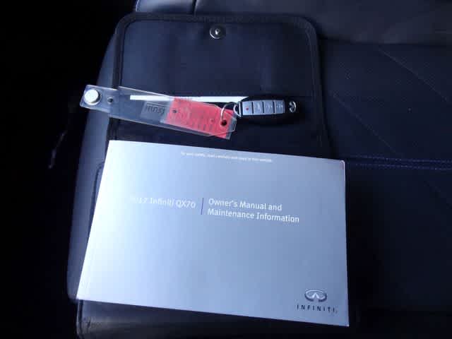 2017 INFINITI QX70 AWD