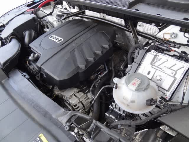 2024 Audi Q5 S line Premium Plus