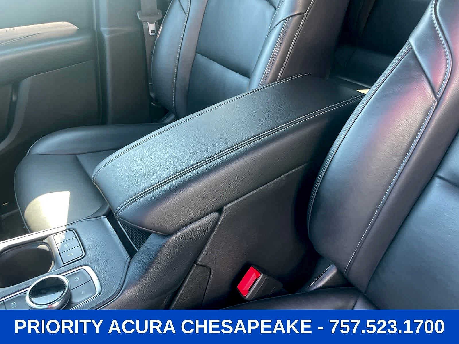 2025 Cadillac XT4 AWD Premium Luxury