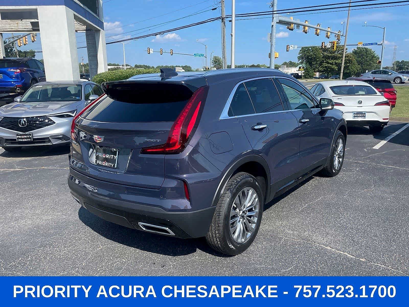 2025 Cadillac XT4 AWD Premium Luxury