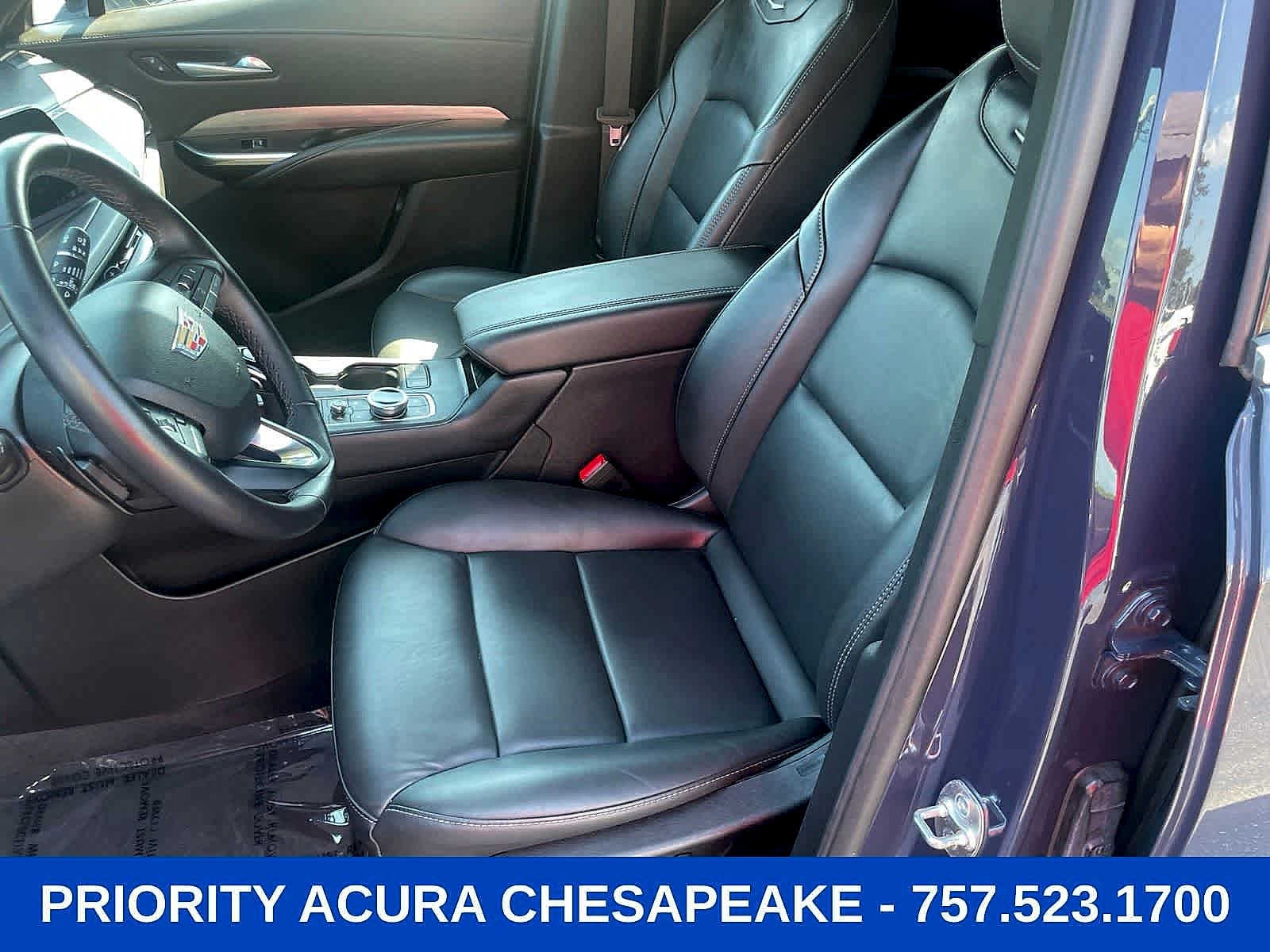 2025 Cadillac XT4 AWD Premium Luxury