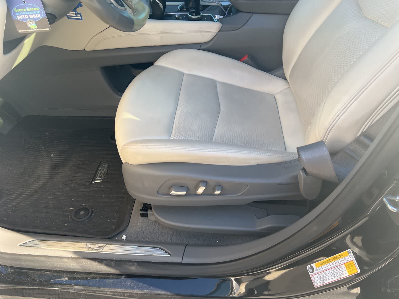 2022 Cadillac XT5 FWD Premium Luxury