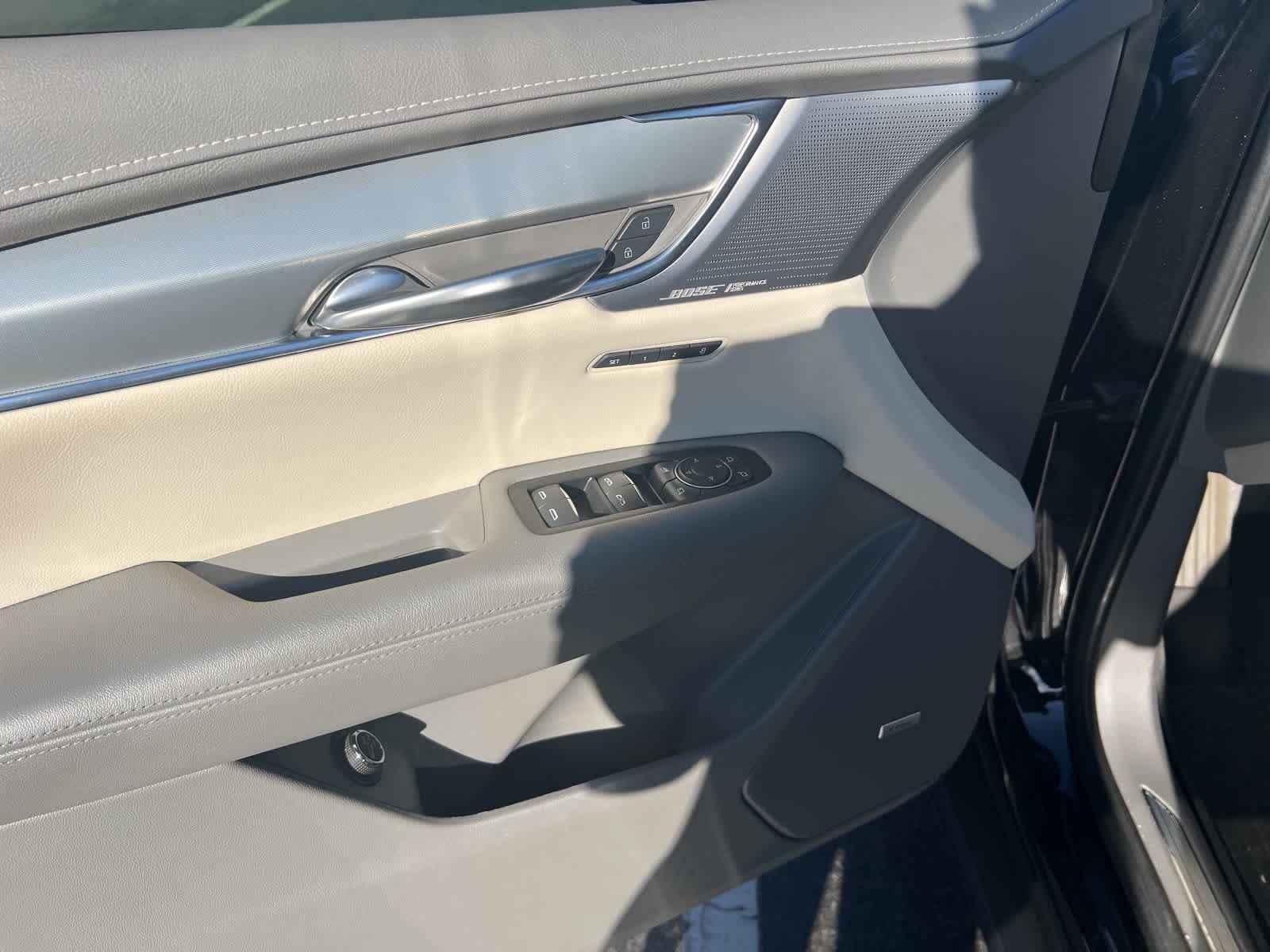 2022 Cadillac XT5 FWD Premium Luxury