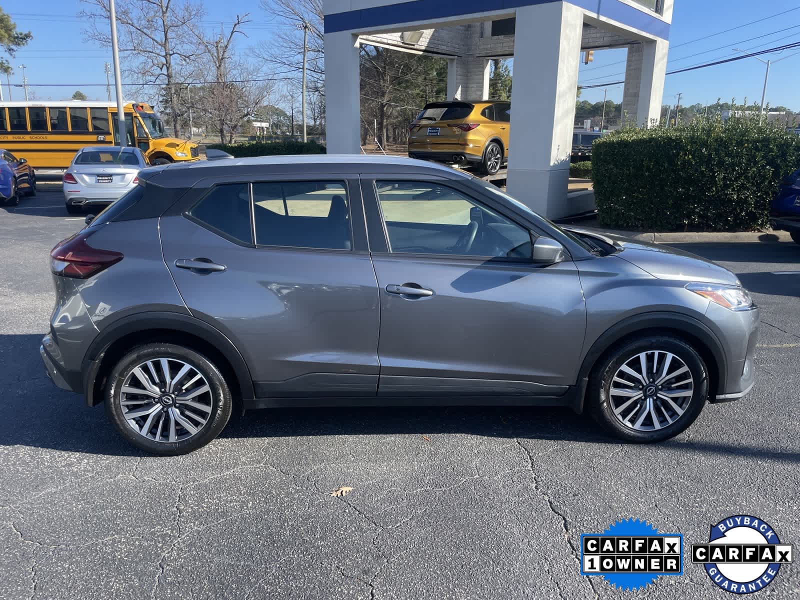 2023 Nissan Kicks SV