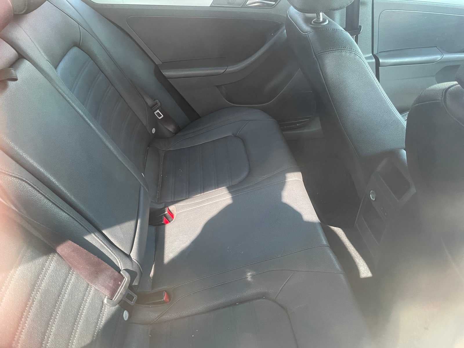 2011 Volkswagen Jetta Base