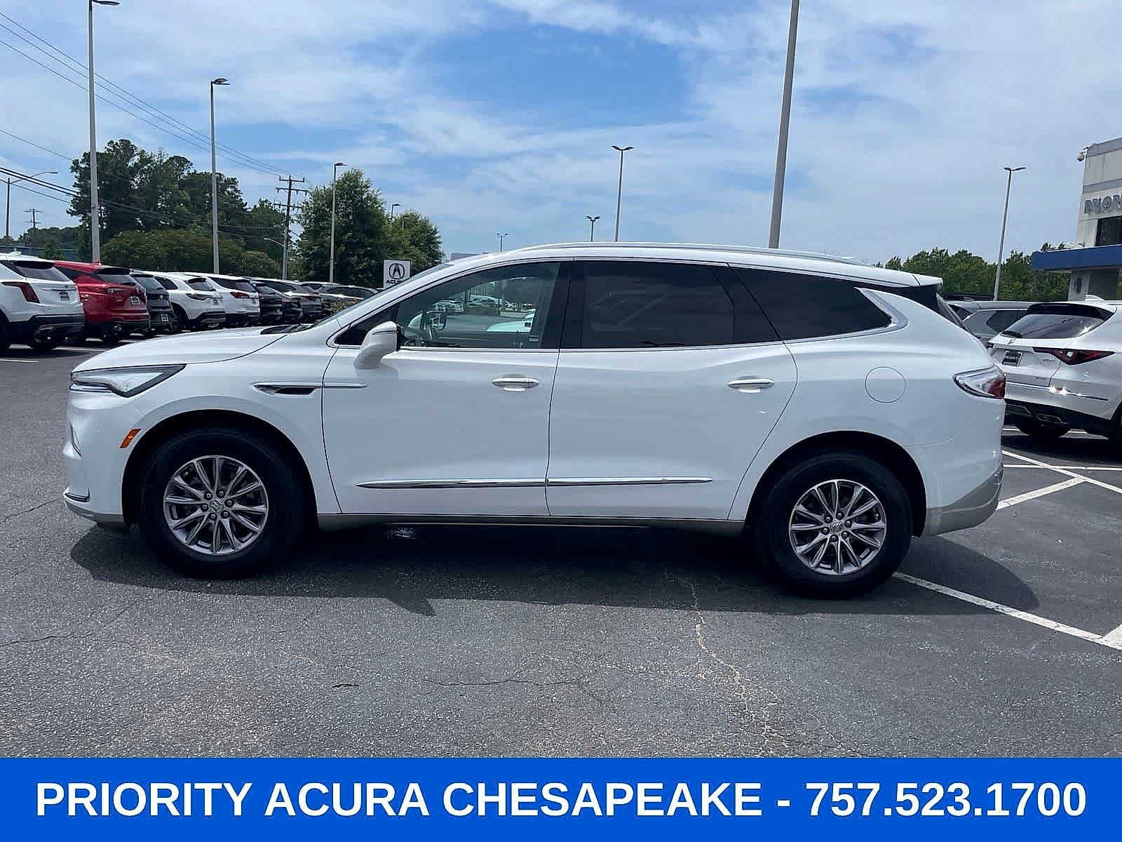 2023 Buick Enclave Essence