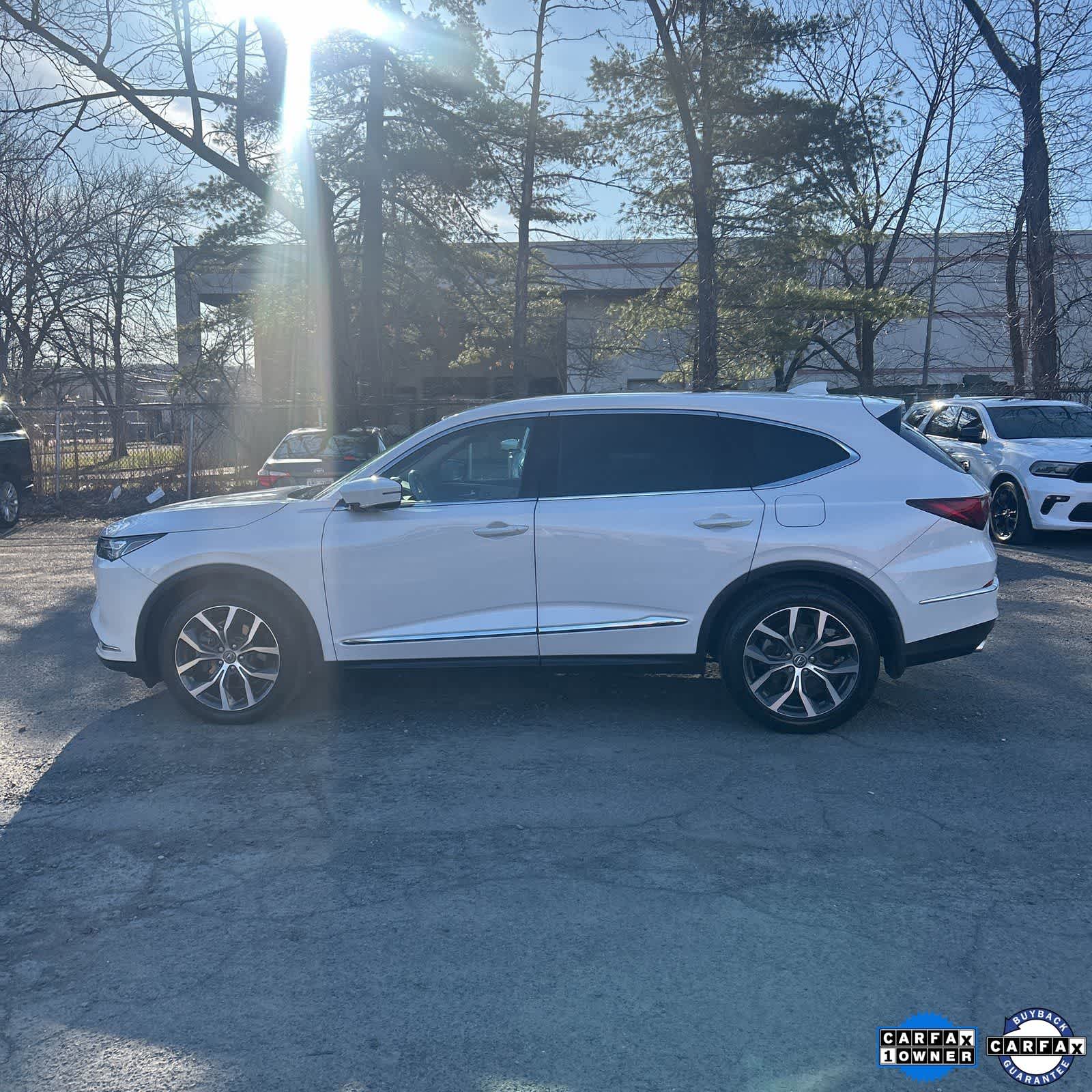 2023 Acura MDX w/Technology Package