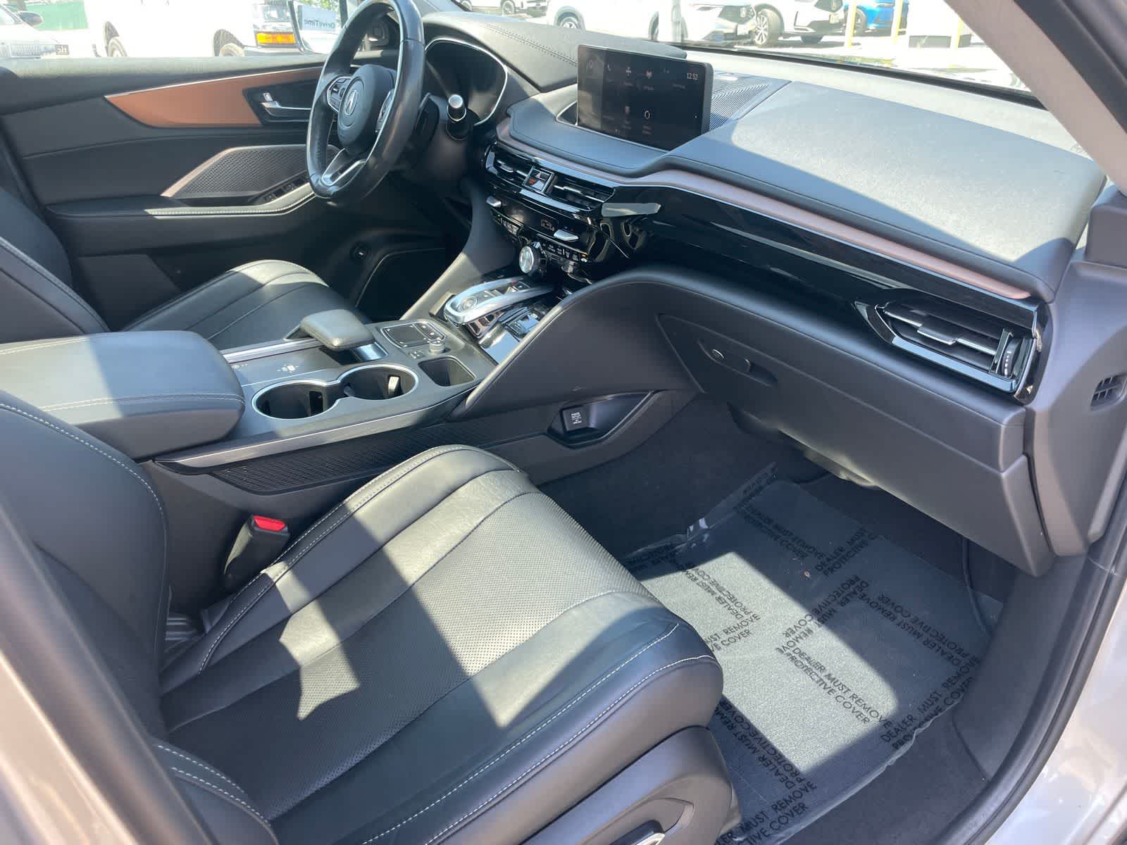 2022 Acura MDX w/Technology Package