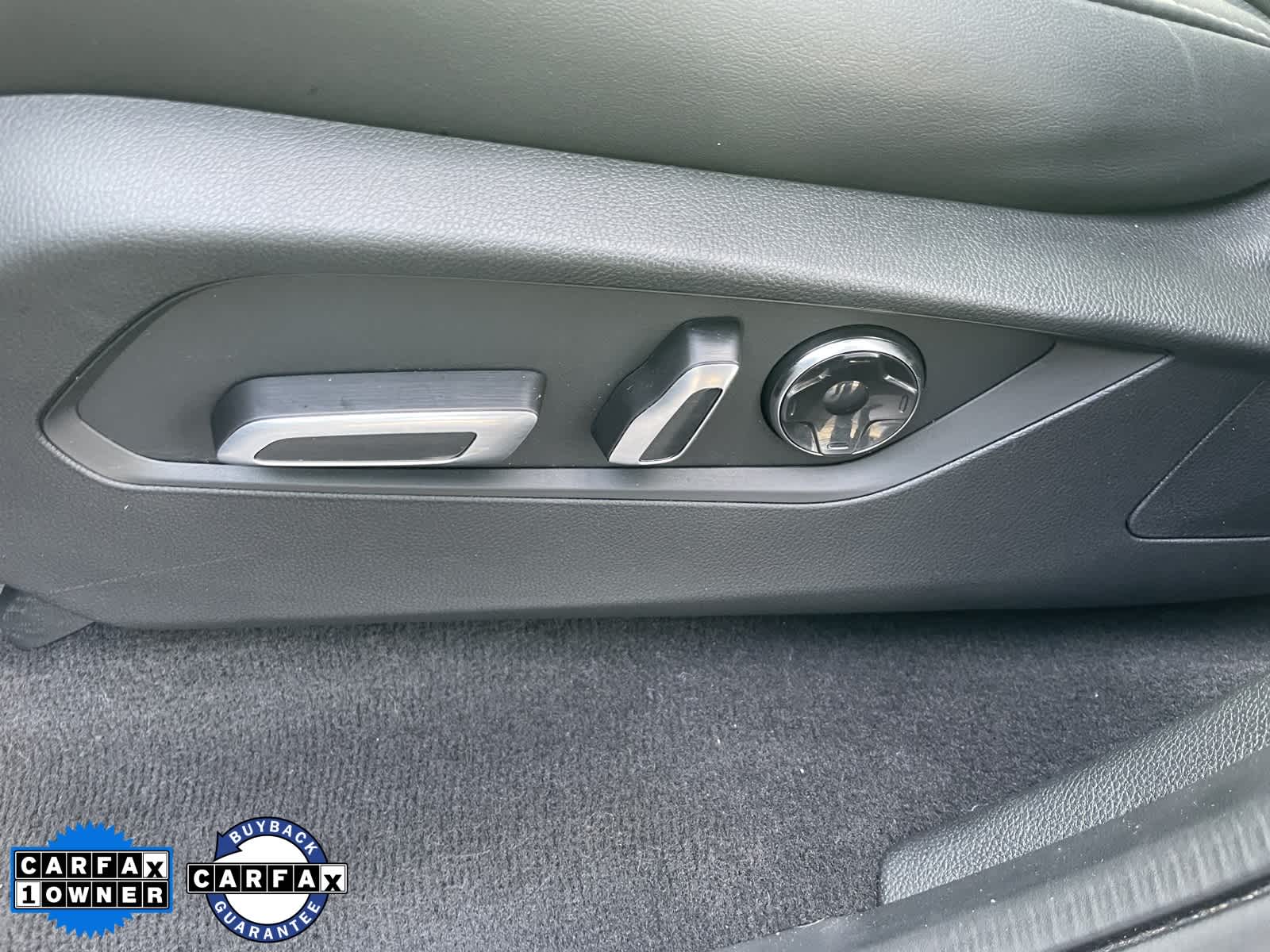 2023 Acura MDX w/Technology Package