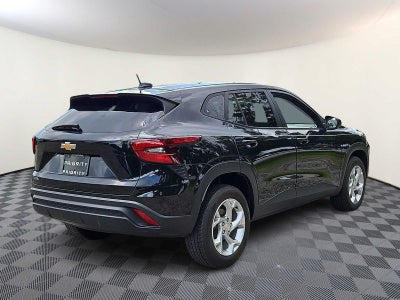 2025 Chevrolet Trax LS
