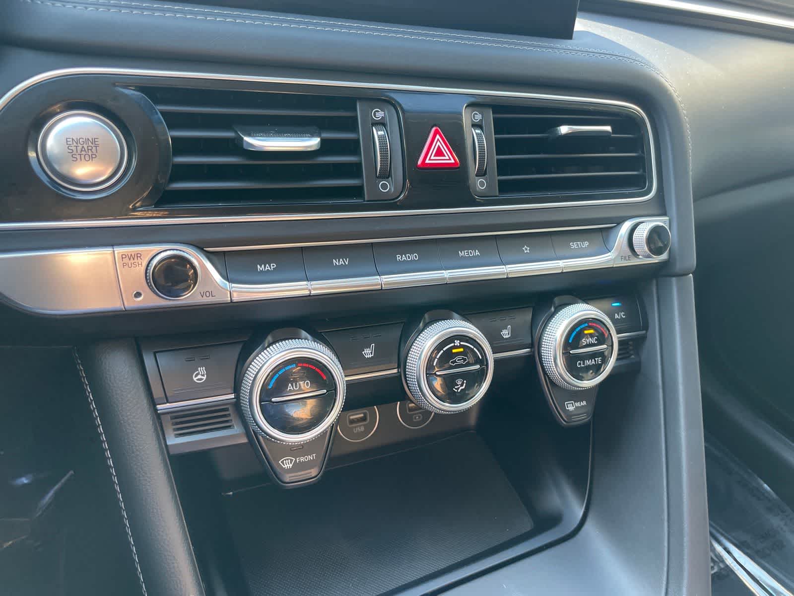2023 Genesis G70 2.0T