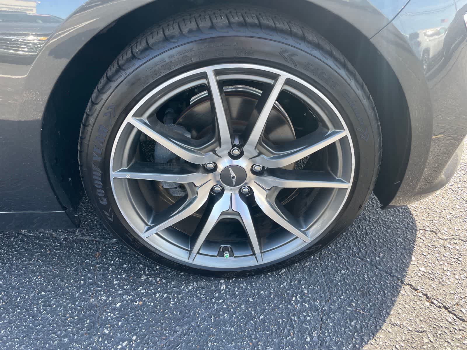 2023 Genesis G70 2.0T