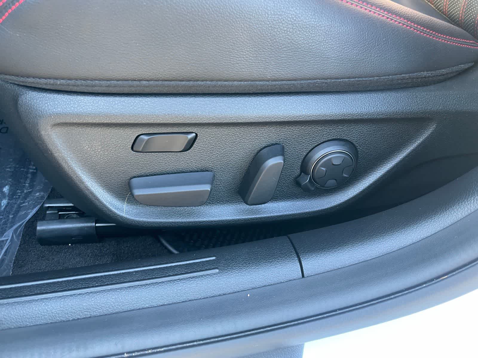 2025 Genesis G70 3.3T Sport Advanced