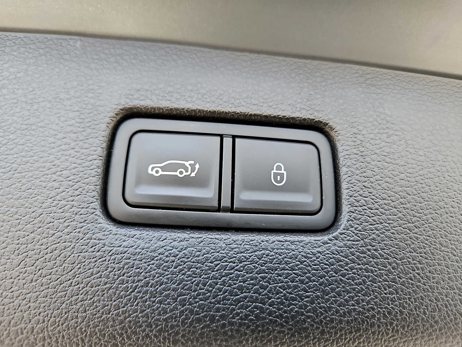 2024 Genesis GV80 Base