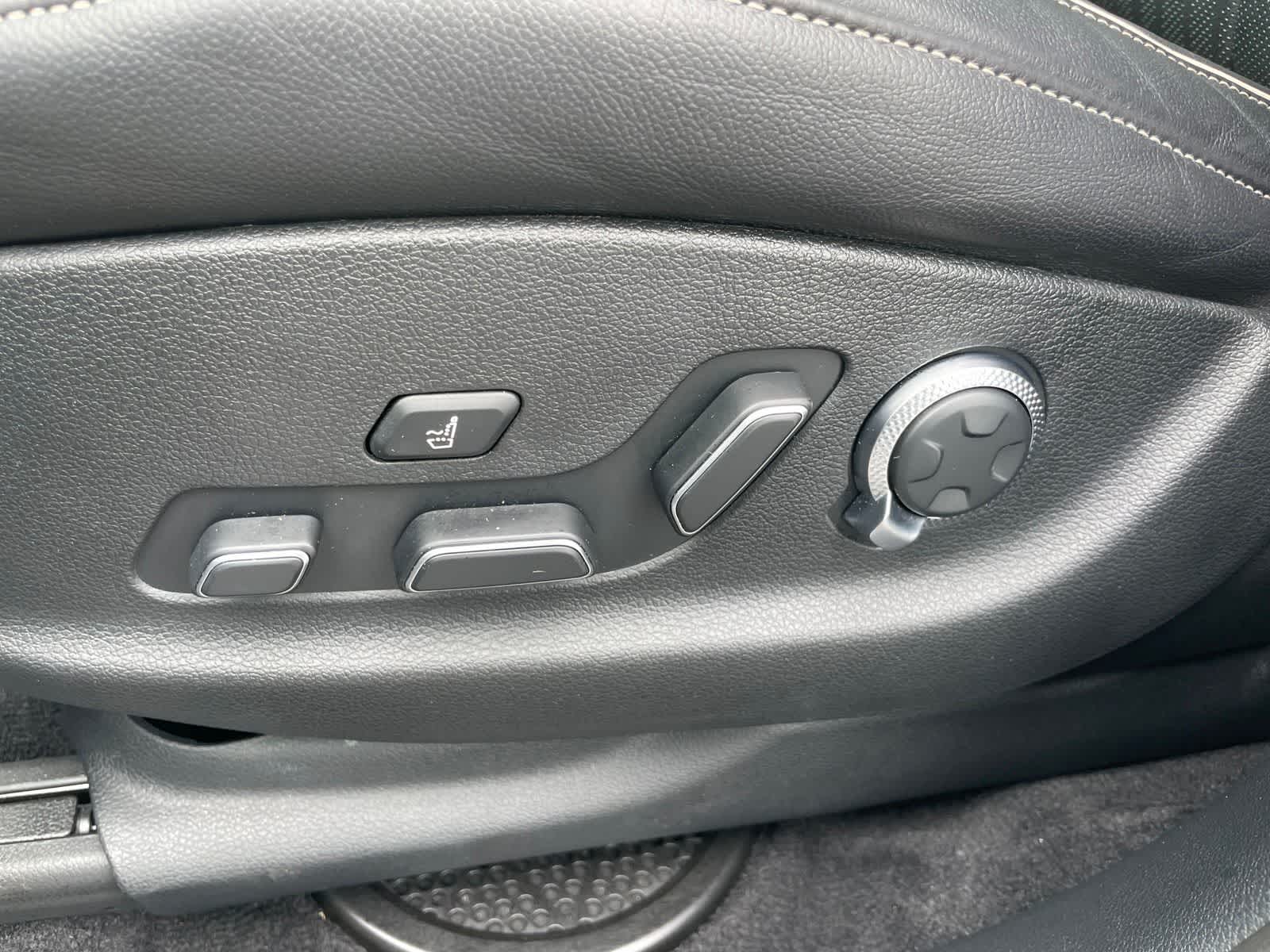2024 Genesis GV80 Base