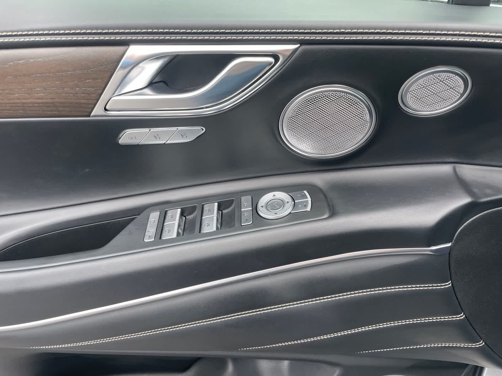 2024 Genesis GV80 Base