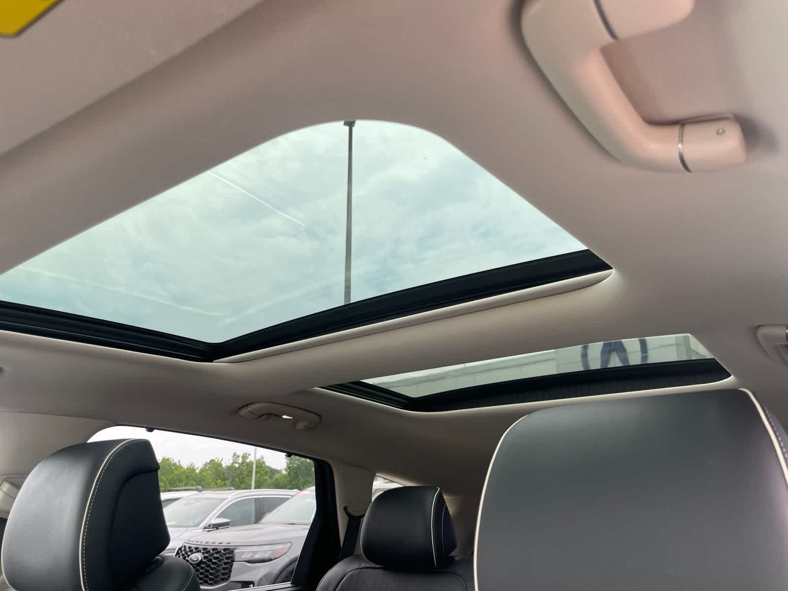2024 Genesis GV80 Base