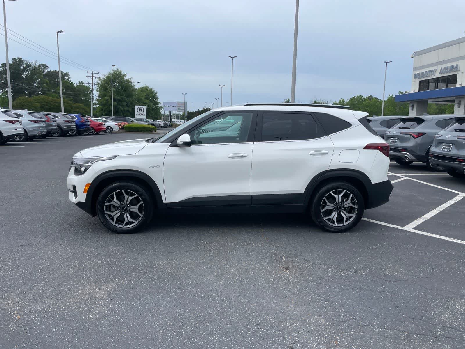 2022 Kia Seltos EX