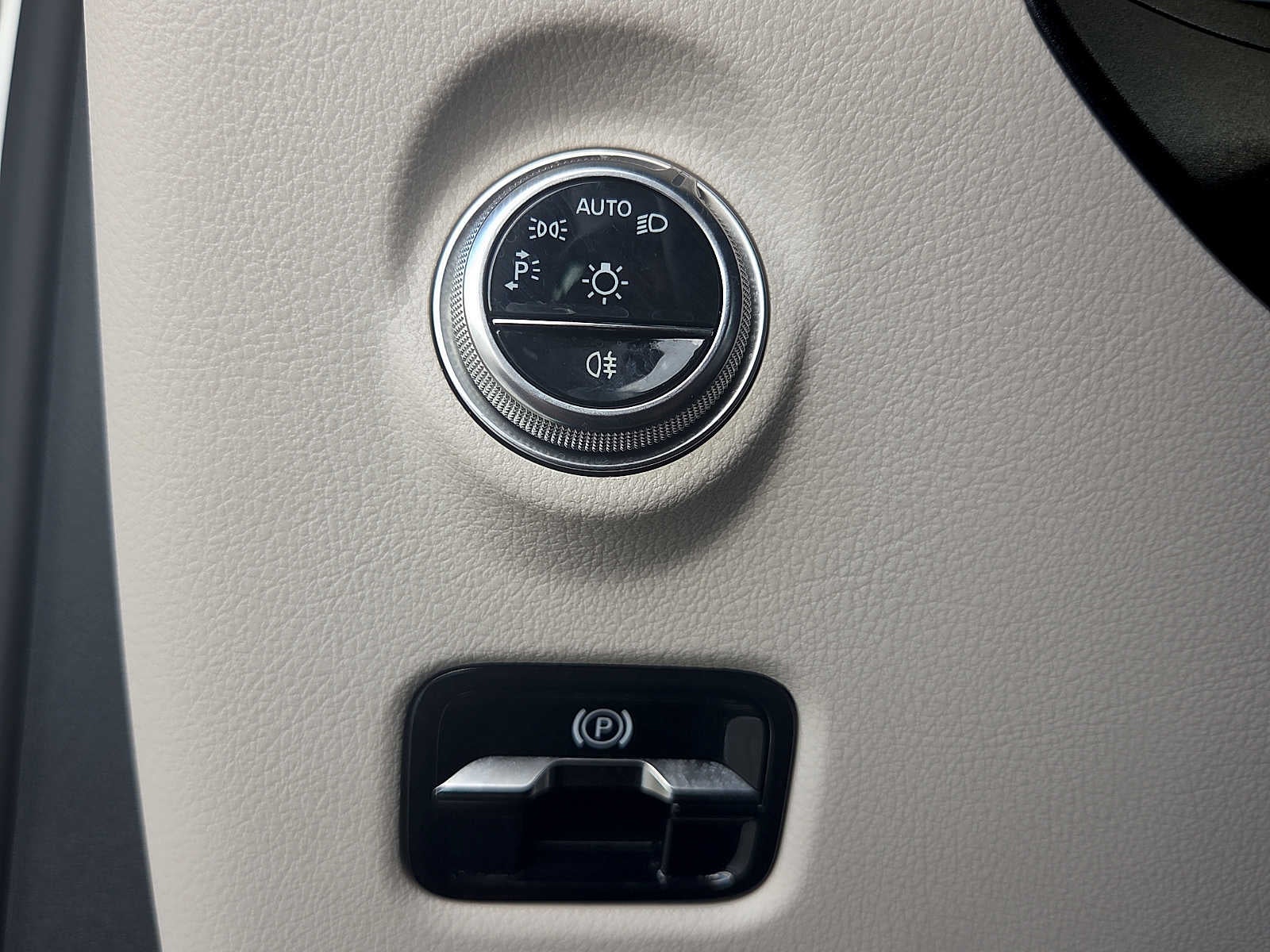 2025 Mercedes-Benz C 300 C 300