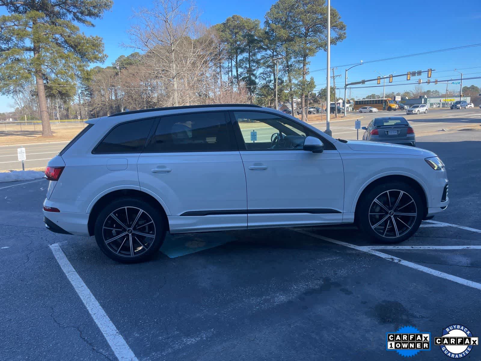 2021 Audi Q7 Premium Plus