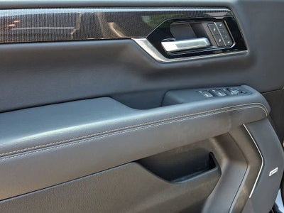 2025 GMC Yukon Elevation