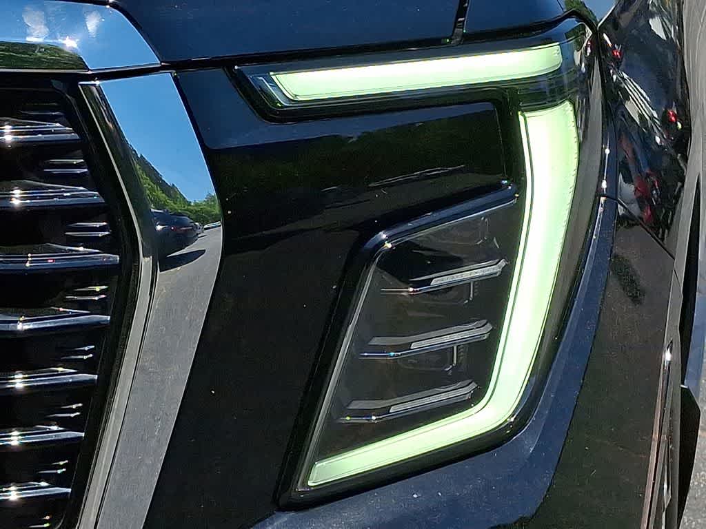 2025 GMC Yukon Elevation