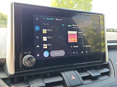2024 Toyota RAV4 Hybrid SE