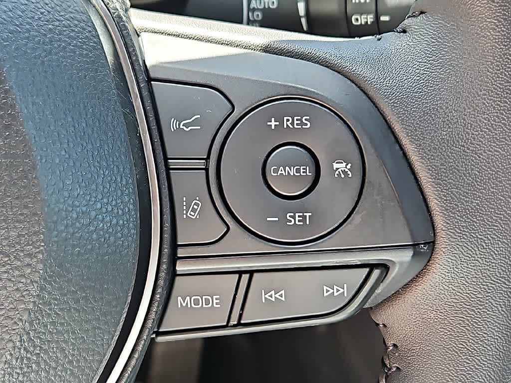 2024 Toyota RAV4 Hybrid SE