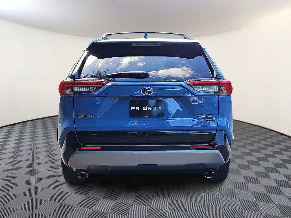 2024 Toyota RAV4 Hybrid SE