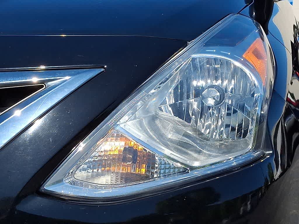 2019 Nissan Versa Sedan SV