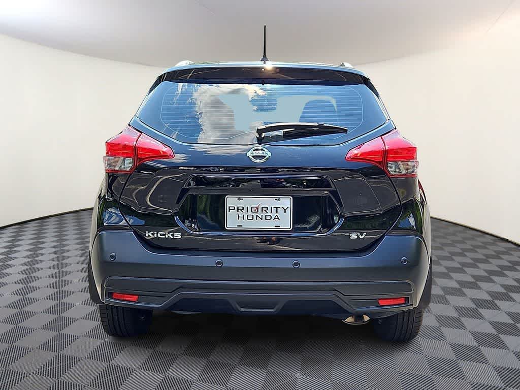 2020 Nissan Kicks SV