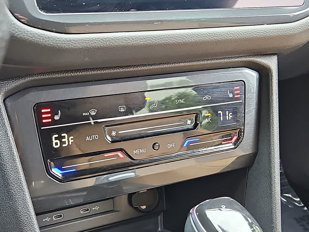 2023 Volkswagen Tiguan SE R-Line Black
