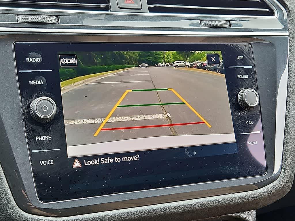 2023 Volkswagen Tiguan SE R-Line Black