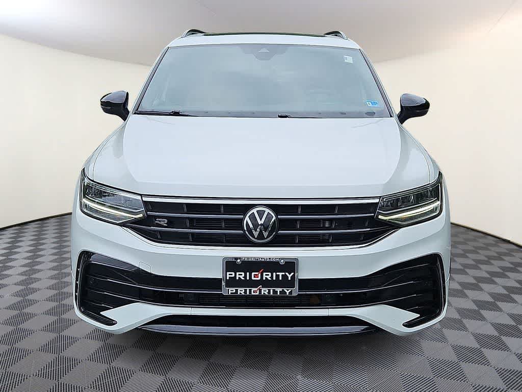 2023 Volkswagen Tiguan SE R-Line Black