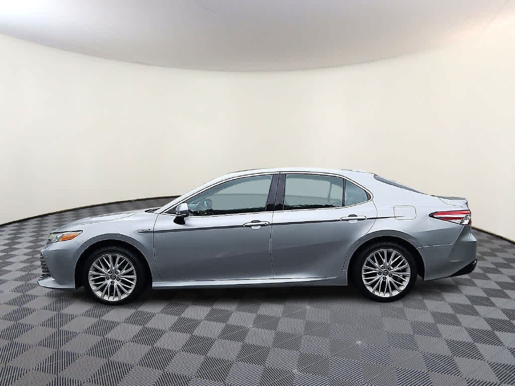 2018 Toyota Camry Hybrid XLE