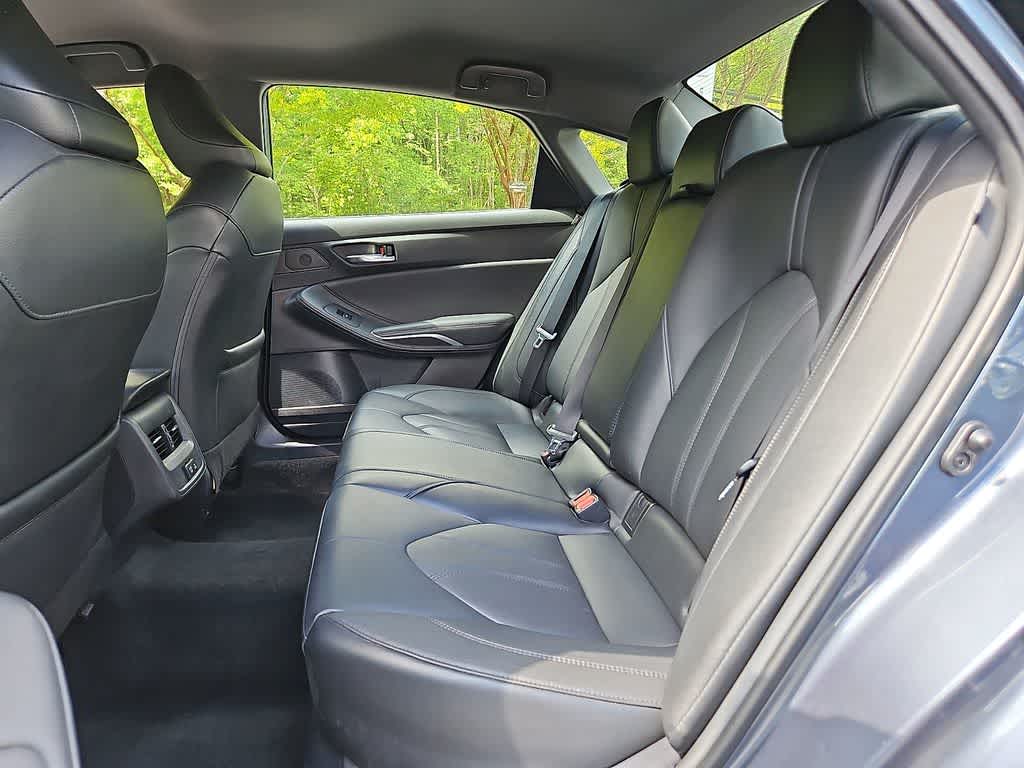 2021 Toyota Avalon XLE