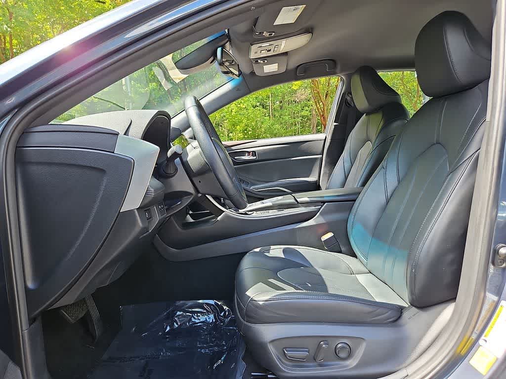 2021 Toyota Avalon XLE
